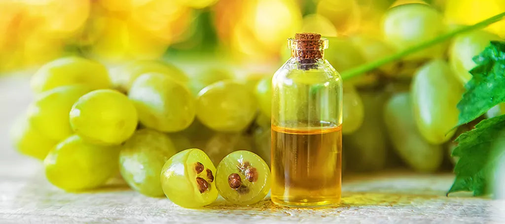 What are the Skin Benefits of Grapeseed Oil in Natural Beauty Products?