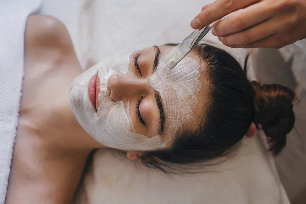 What to Expect in Your First Professional Facial